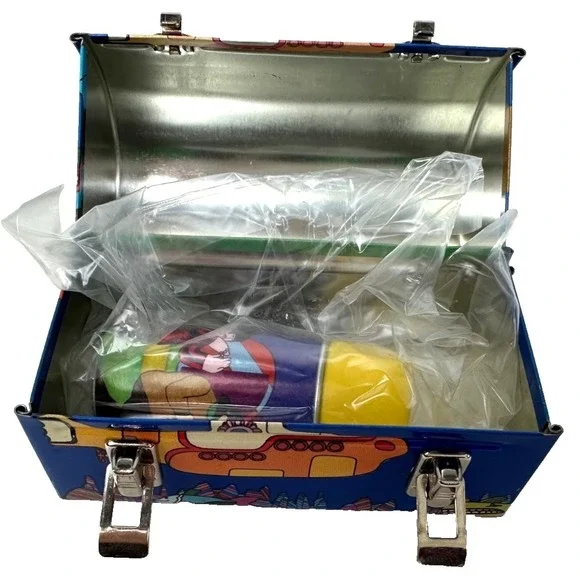 2002 HALLMARK ORNAMENT-THE BEATLES YELLOW SUBMARINE LUNCHBOX SET(2 pieces)-NEW! - Picture 8 of 8